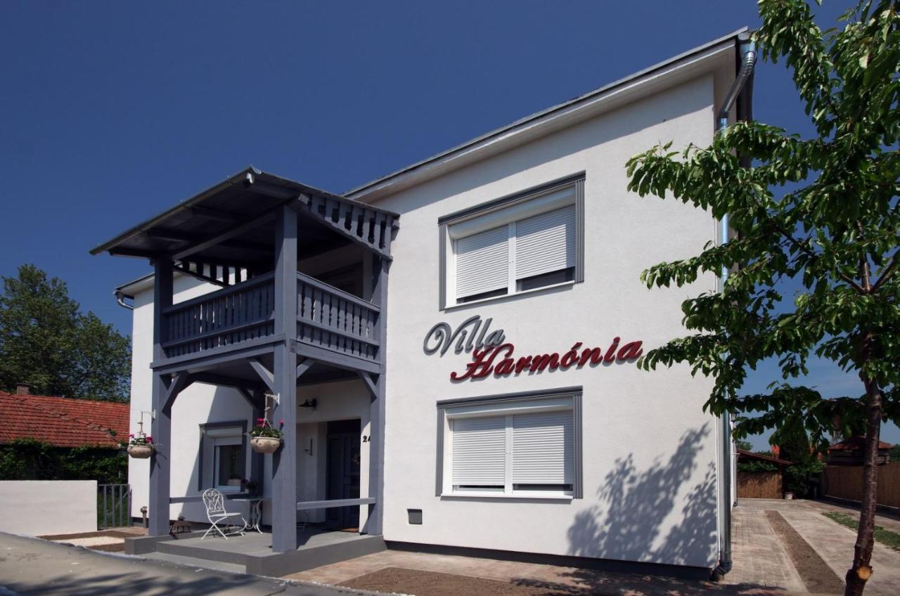 Villa Harmonia Gyula Eksteriør bilde